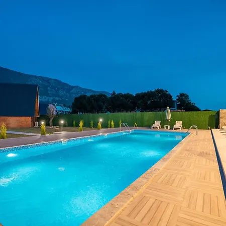 Karaoez Sapphire Camping