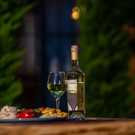 Karaoez Sapphire Camping *