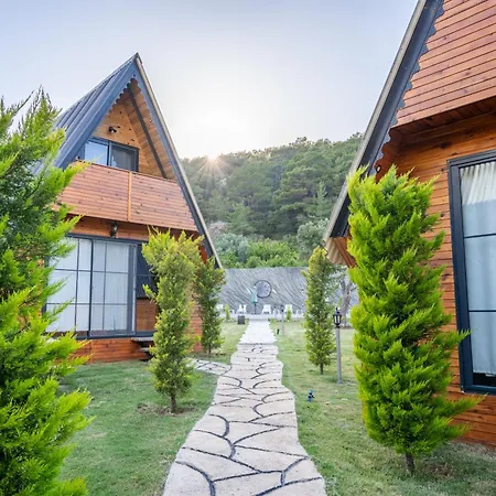 Camping Karaoez Sapphire *